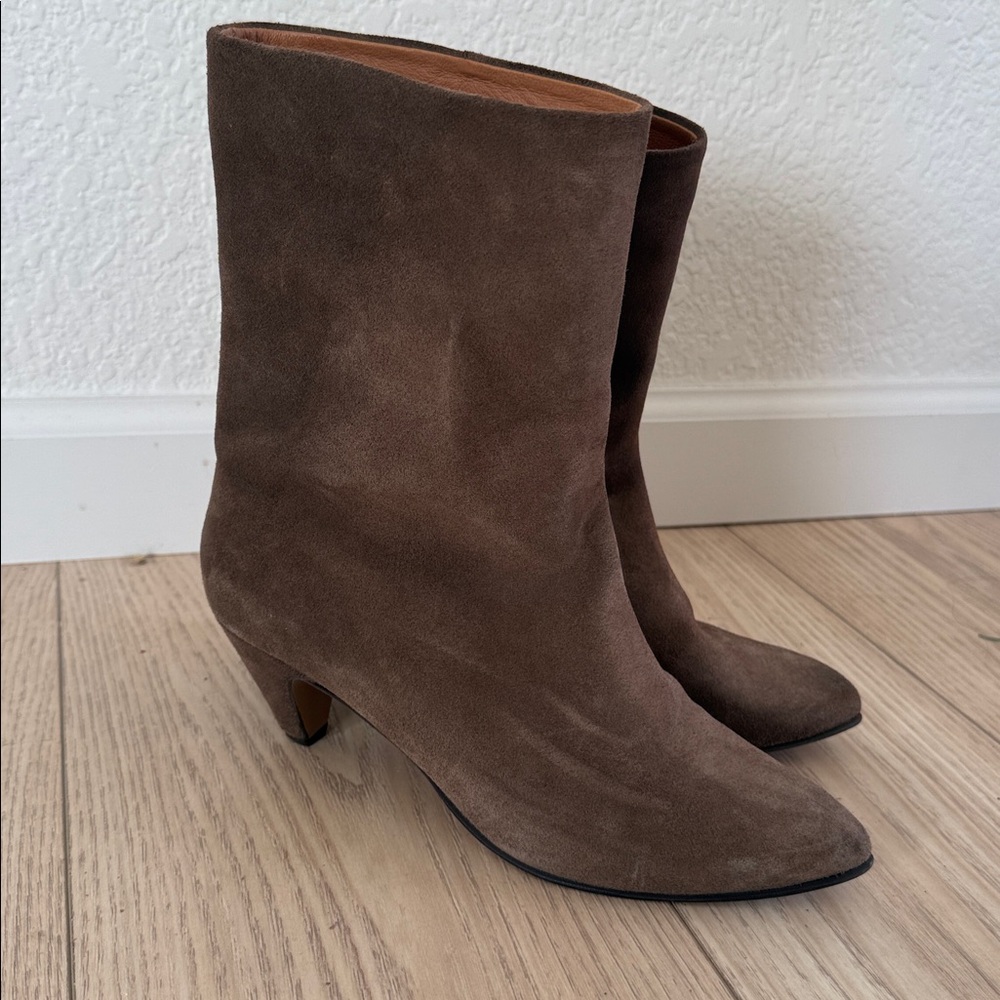 ANONYMOUS COPENHAGEN Vully 50 Stiletto Boots in dark taupe calf suede 38